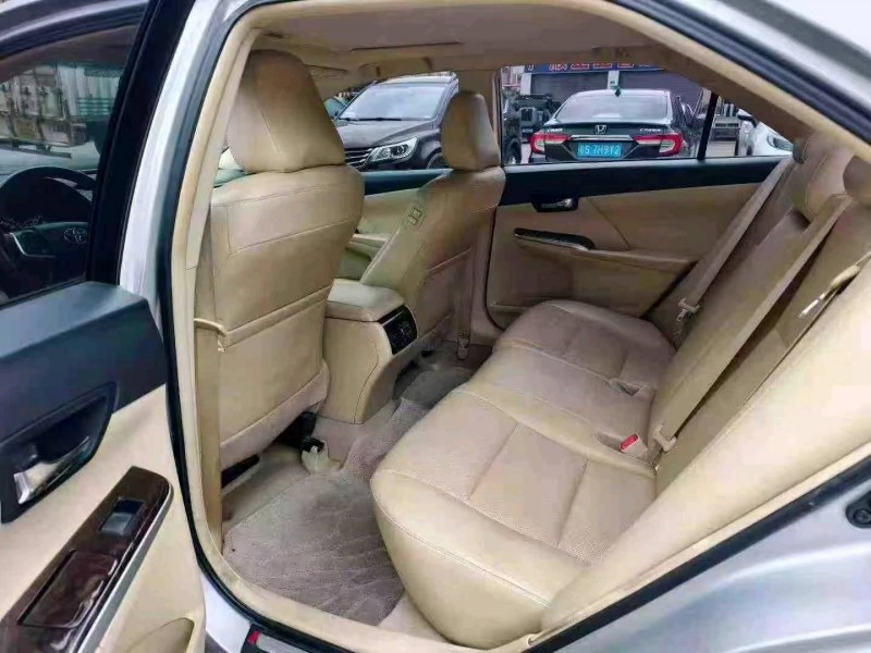 珠海16年丰田凯美瑞4