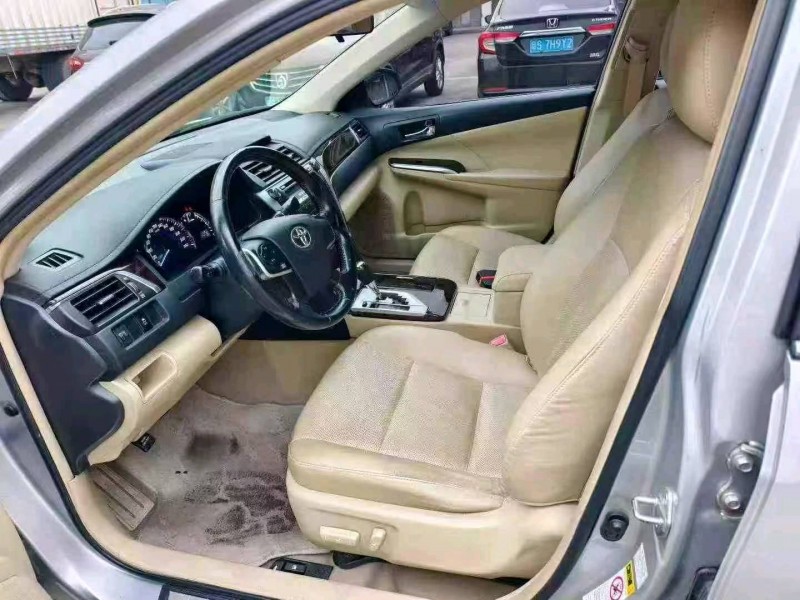 珠海16年丰田凯美瑞5