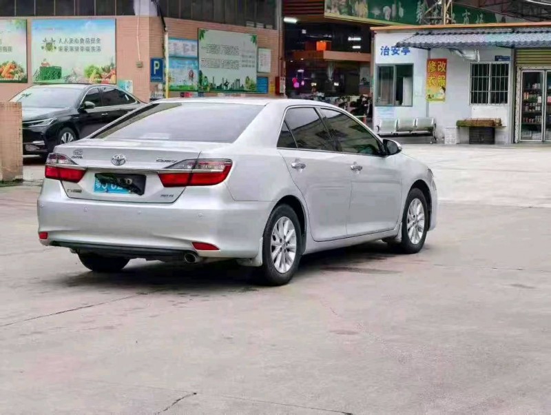 珠海16年丰田凯美瑞7