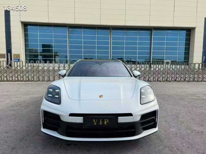 盐城25年保时捷帕拉梅拉1