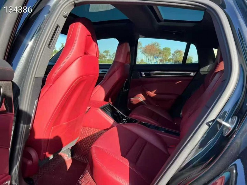 盐城22年保时捷帕拉梅拉5