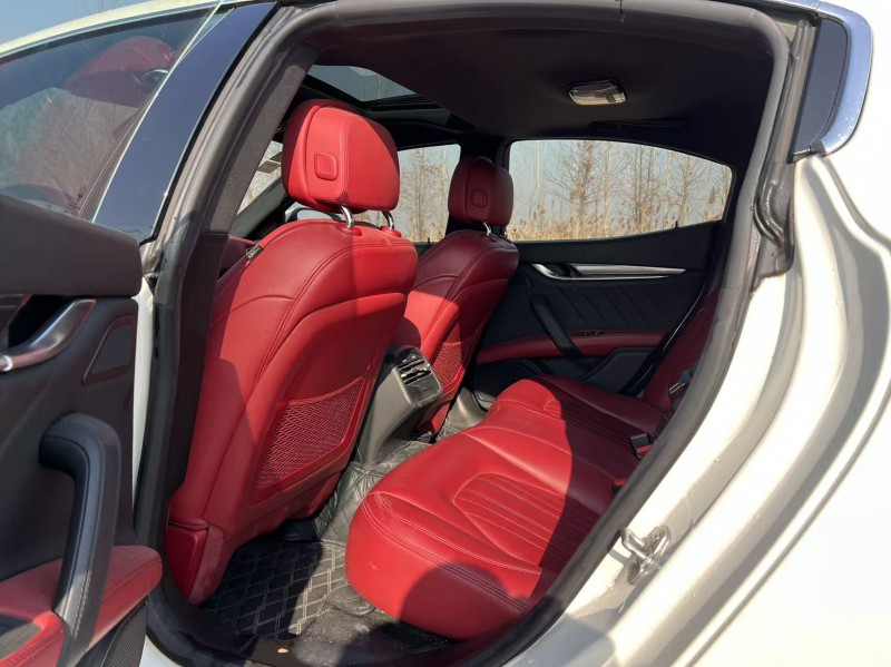 盐城22年玛莎拉蒂Ghibli2