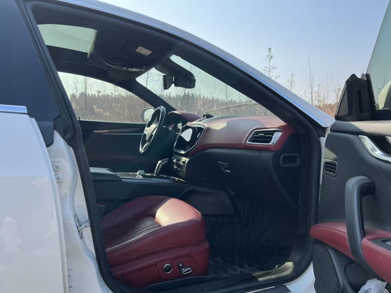 盐城22年玛莎拉蒂Ghibli3