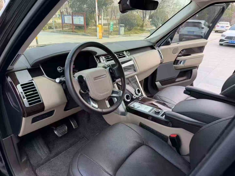 枣庄22年路虎揽胜行政4