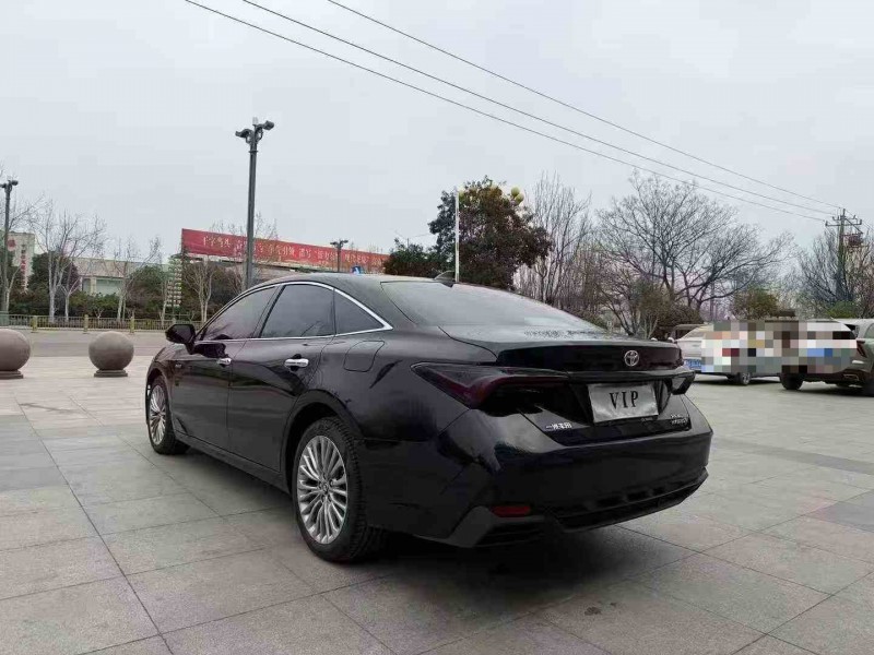 枣庄21年丰田亚洲龙9