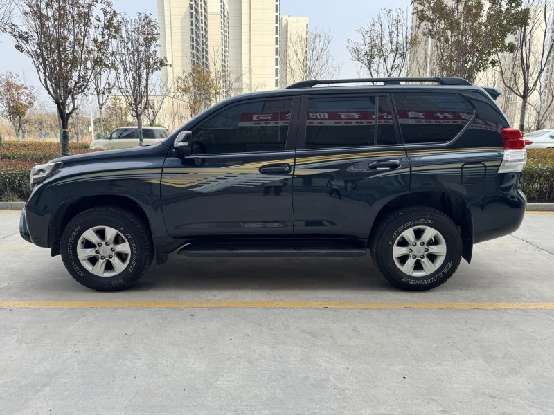 济宁11年丰田普拉多7