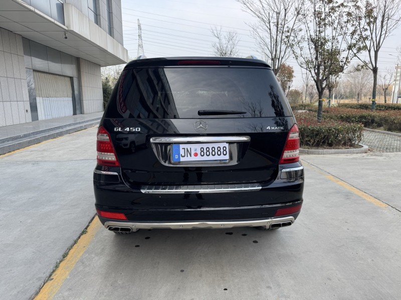 济宁13年奔驰GL9