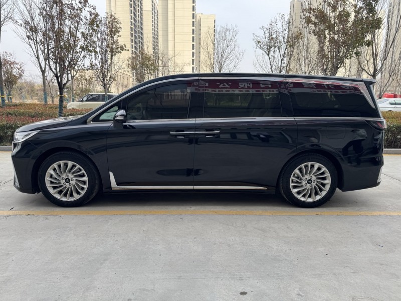 济宁24年岚图汽车梦想家8