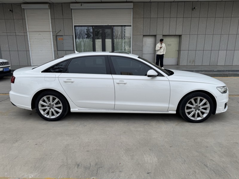 济宁18年奥迪A6L7