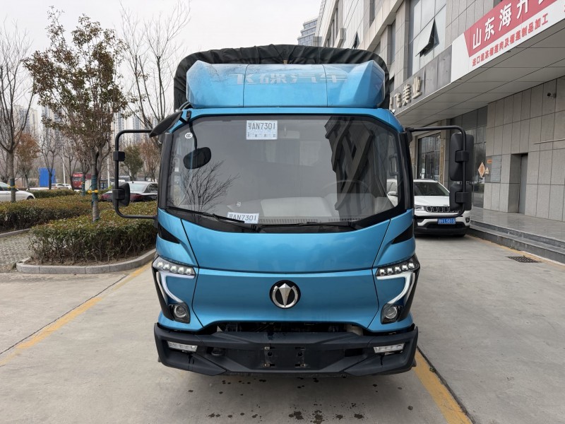 济宁24年飞碟箱货货车1