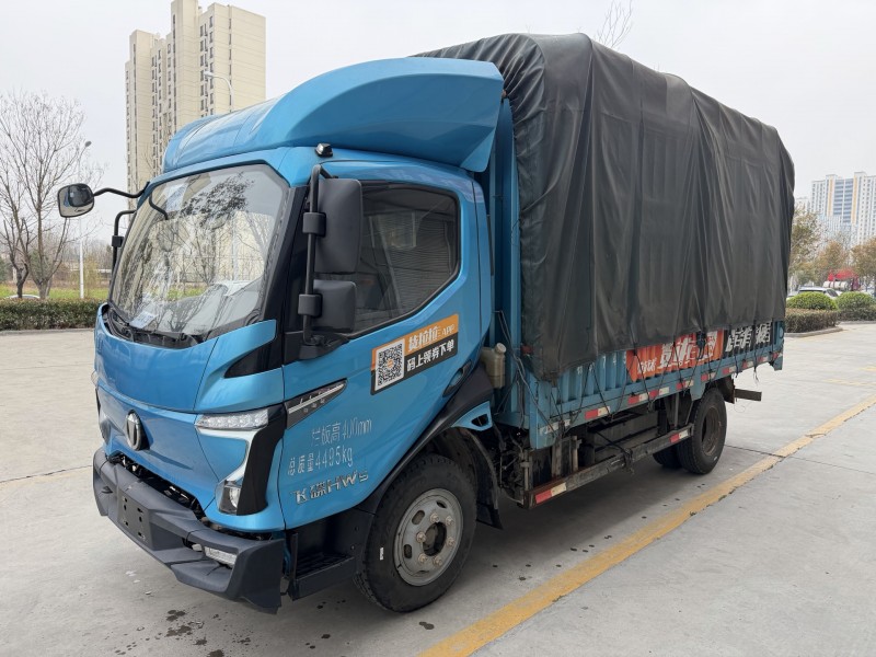 济宁24年飞碟箱货货车2