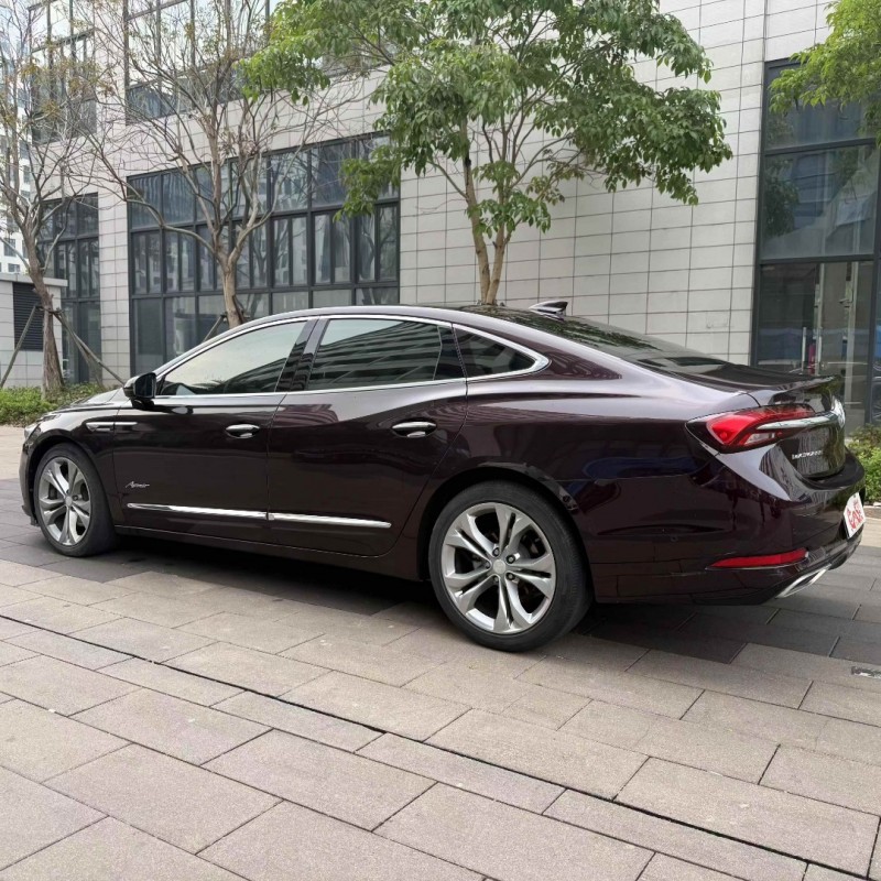 佛山21年别克艾维亚8