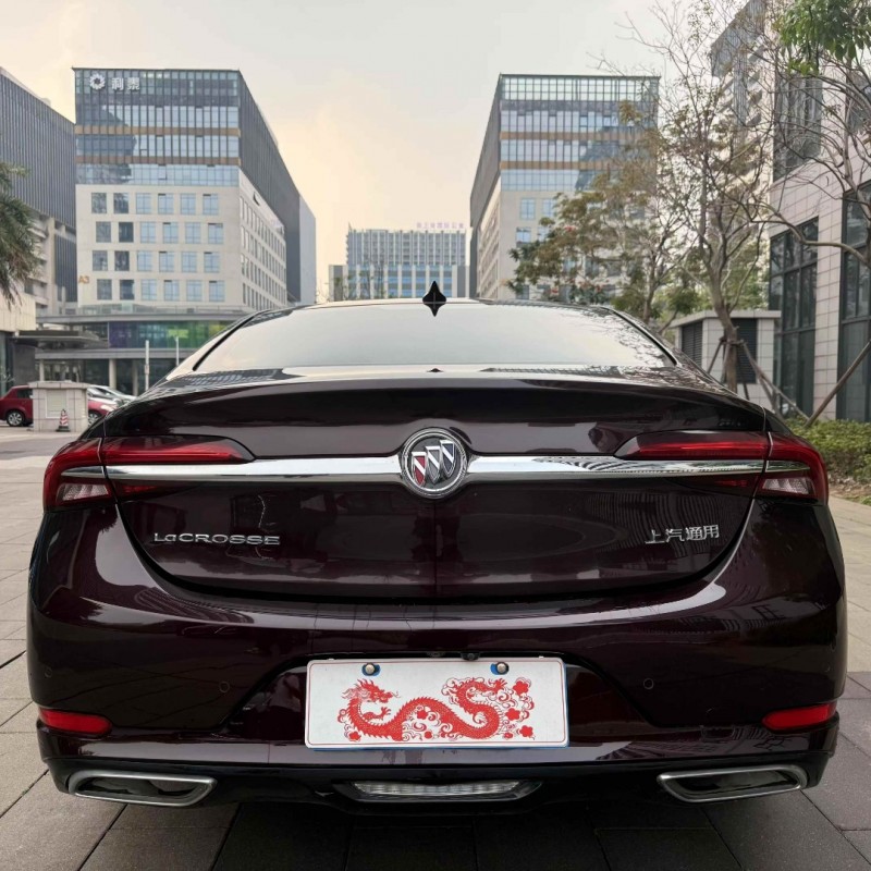 佛山21年别克艾维亚9