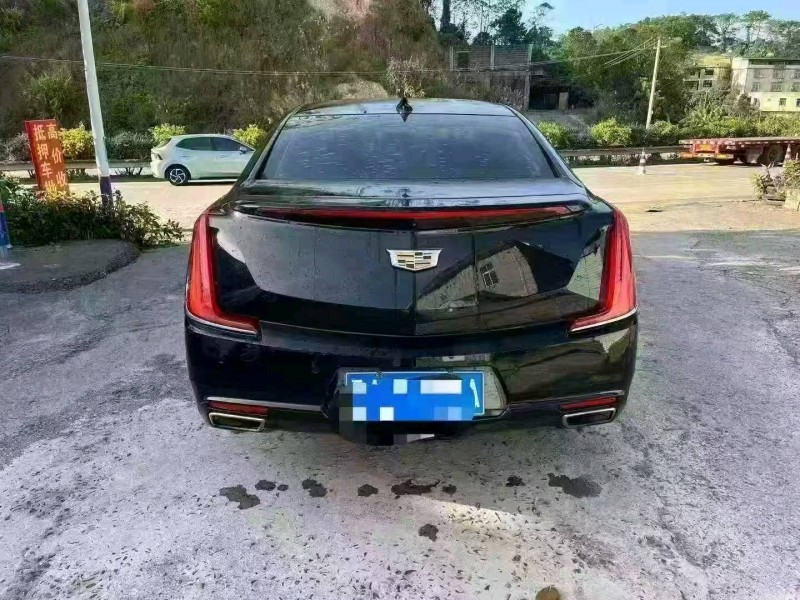 防城港19年凯迪拉克XTS4