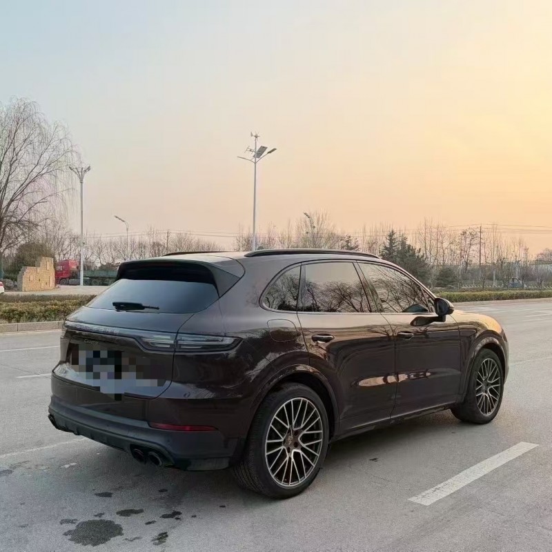 枣庄23年保时捷卡宴9