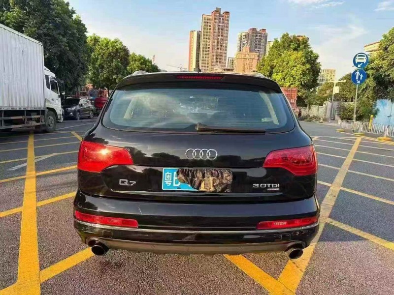 广州12年奥迪Q79