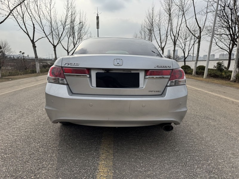 徐州12年本田雅阁4