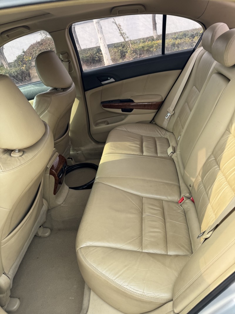 徐州12年本田雅阁9