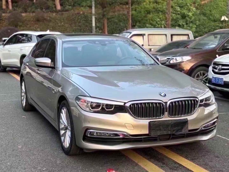 广州16年宝马5系5