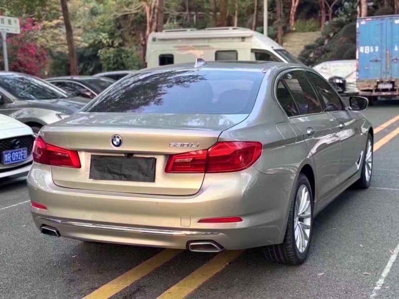 广州16年宝马5系6