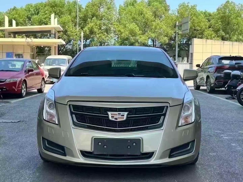 东莞15年凯迪拉克XTS1