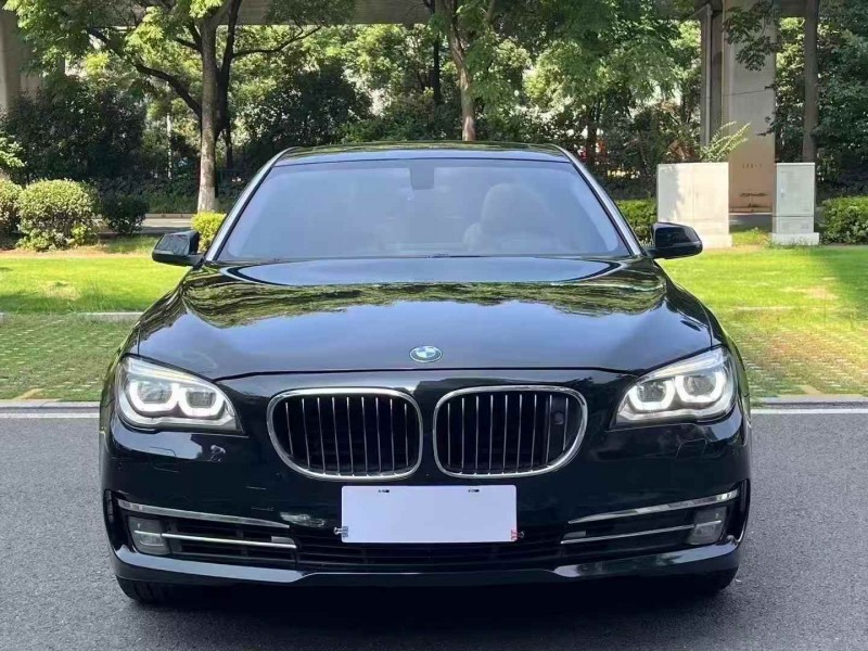 广州13年宝马7系1