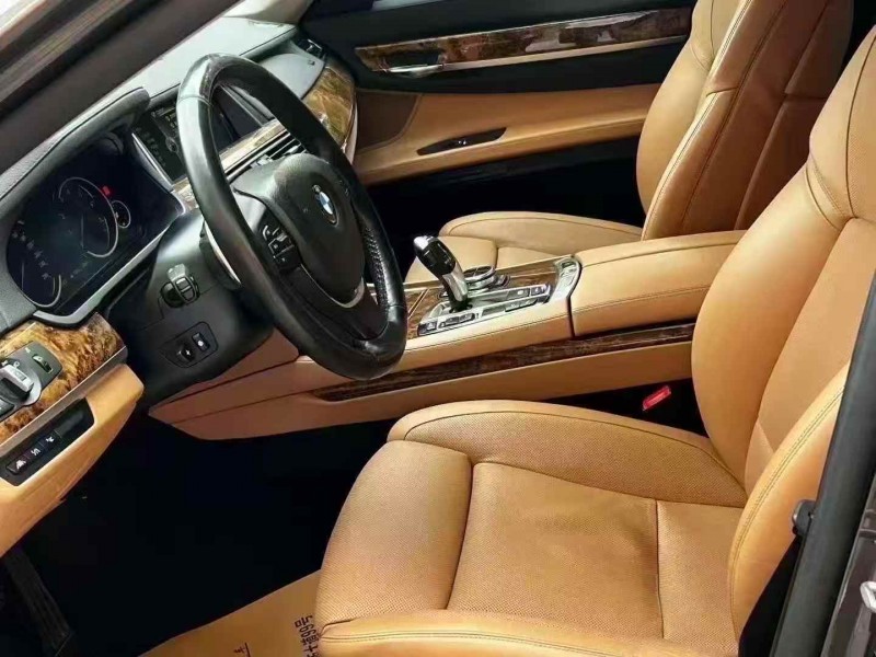 广州13年宝马7系7