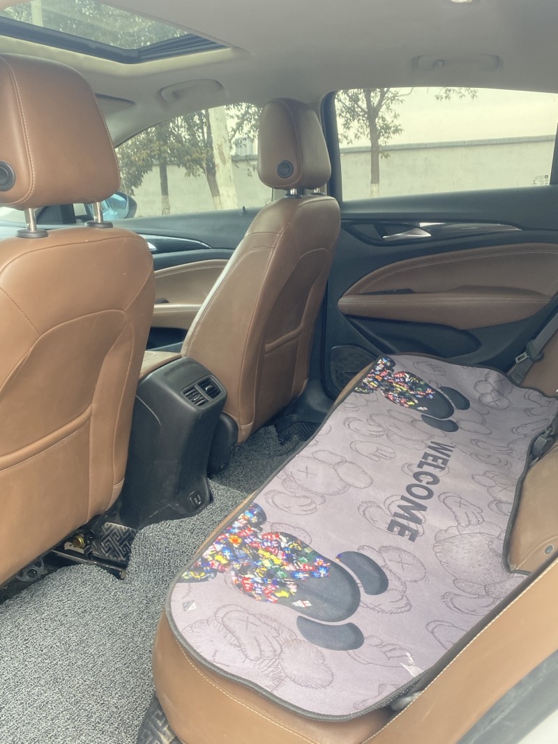 徐州20年别克君威8