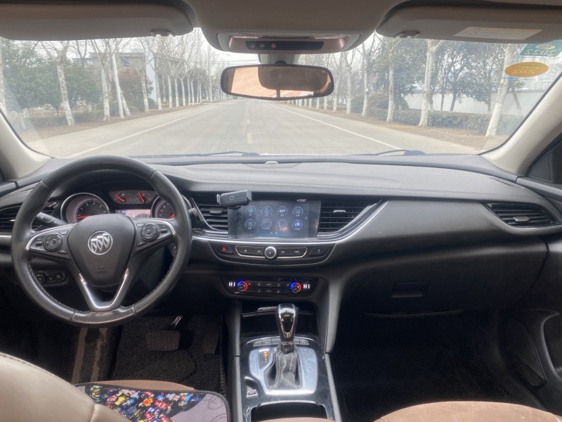 徐州20年别克君威9