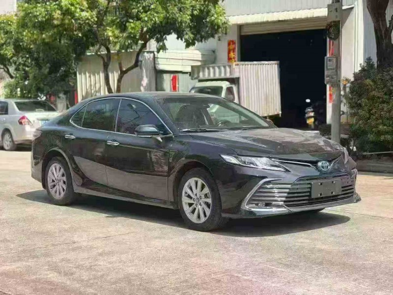 广州23年丰田凯美瑞2