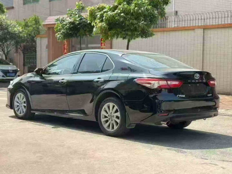 广州23年丰田凯美瑞7