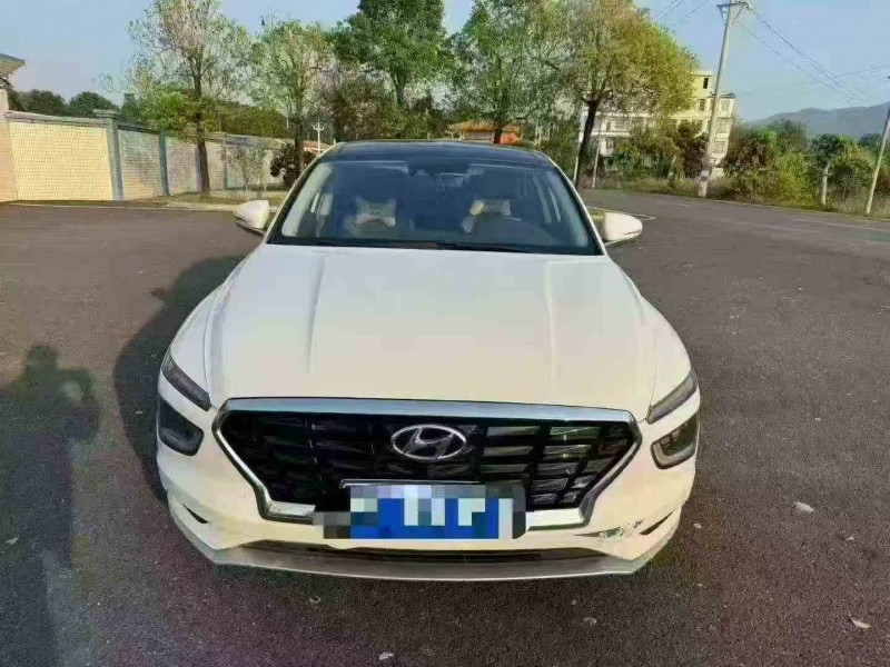 深圳22年现代名图1