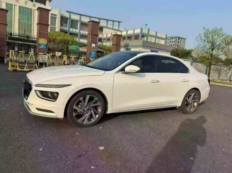 深圳22年现代名图3