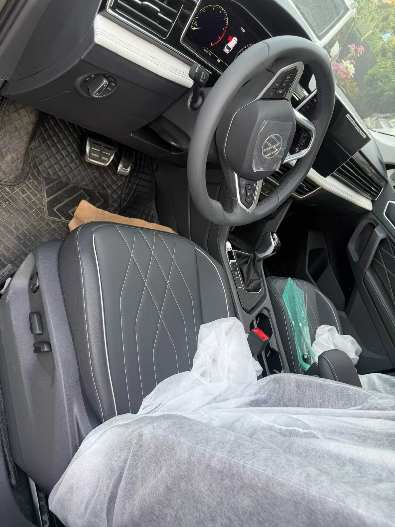 广州25年大众途观4