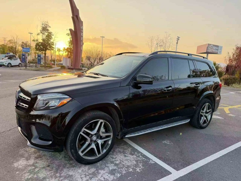 临沧17年奔驰GLS2