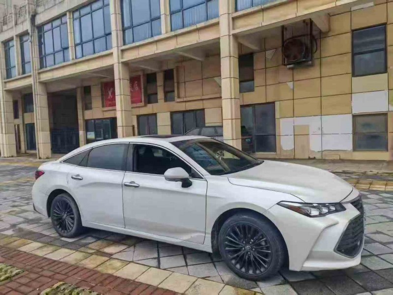 九江21年丰田亚洲龙3