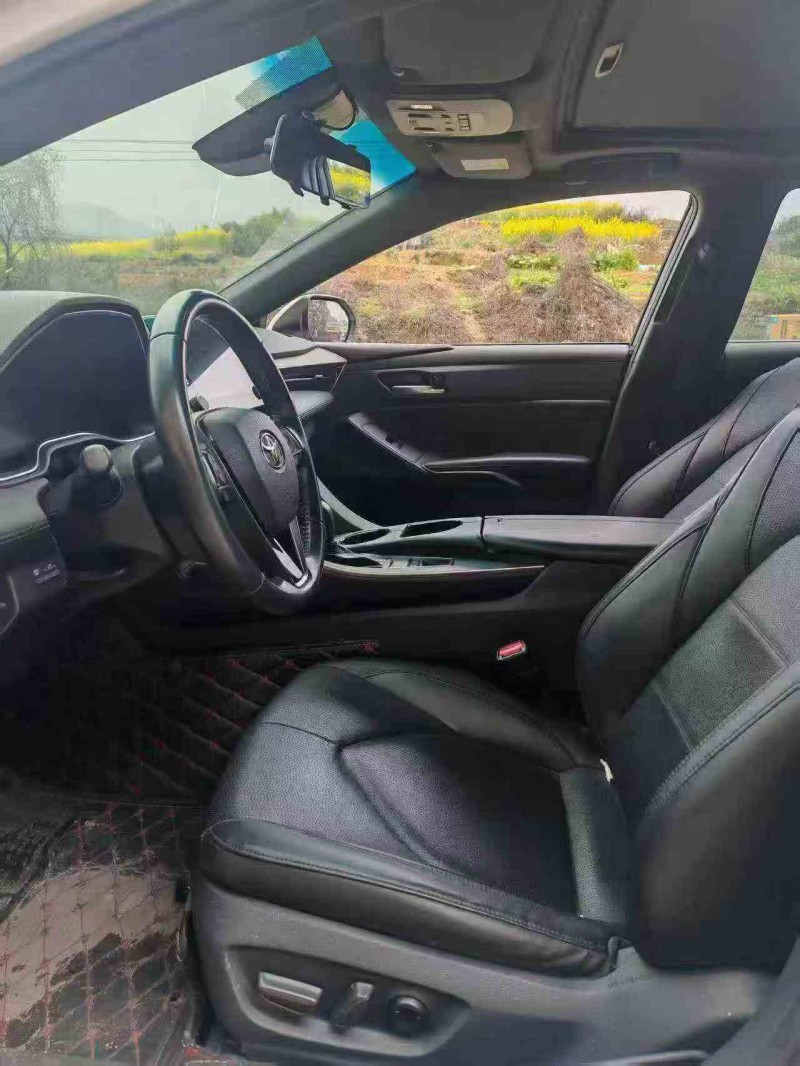 九江21年丰田亚洲龙5