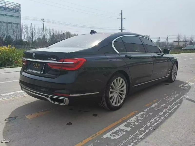 菏泽19年宝马7系7