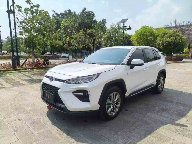 保山24年丰田威兰达2