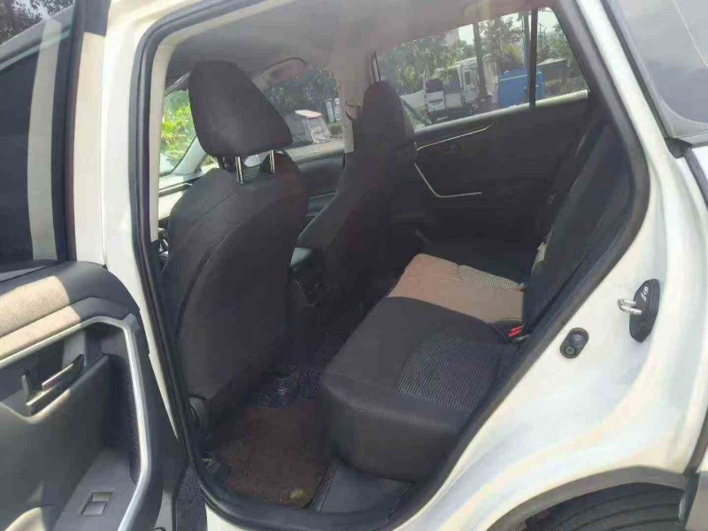 保山24年丰田威兰达4