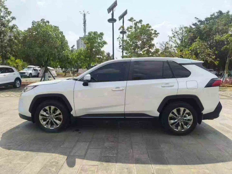 保山24年丰田威兰达7