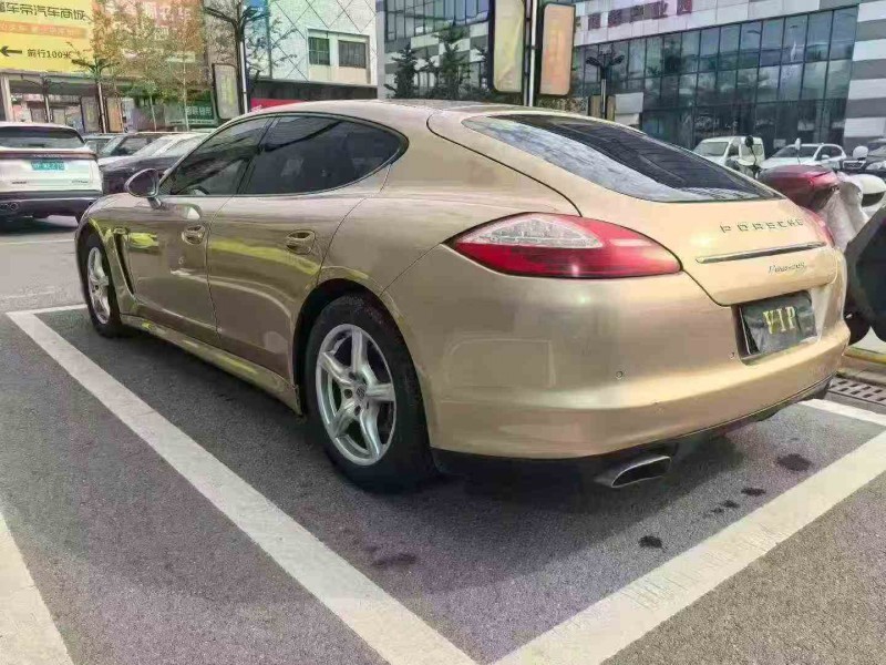 鄂州12年保时捷帕拉梅拉6