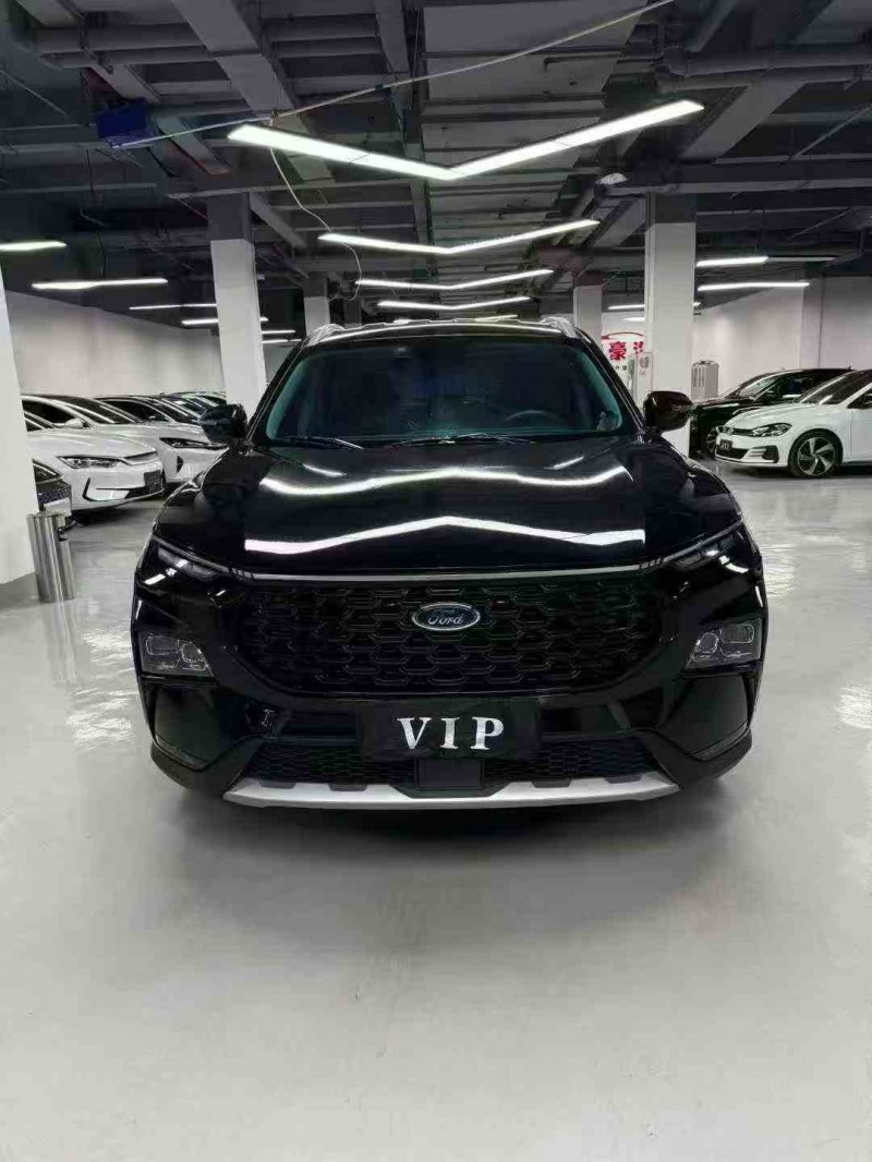 昭通24年福特领睿1