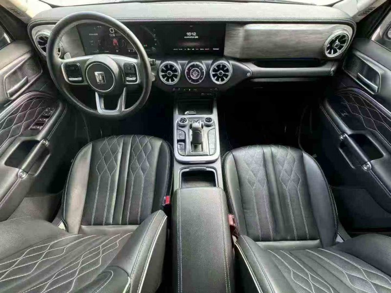 北海23年长城汽车坦克8