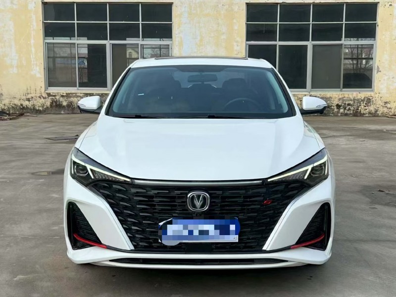 菏泽23年长安汽车逸动1