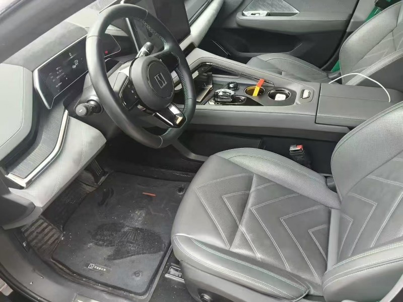 菏泽23年极氪汽车0016