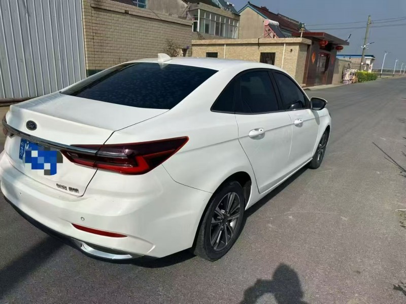 芜湖22年福特福睿斯4