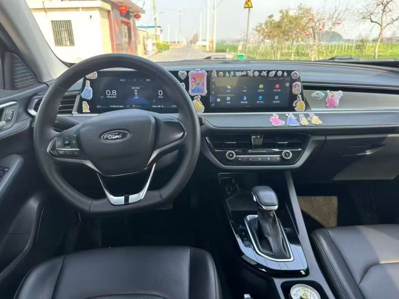 芜湖22年福特福睿斯9