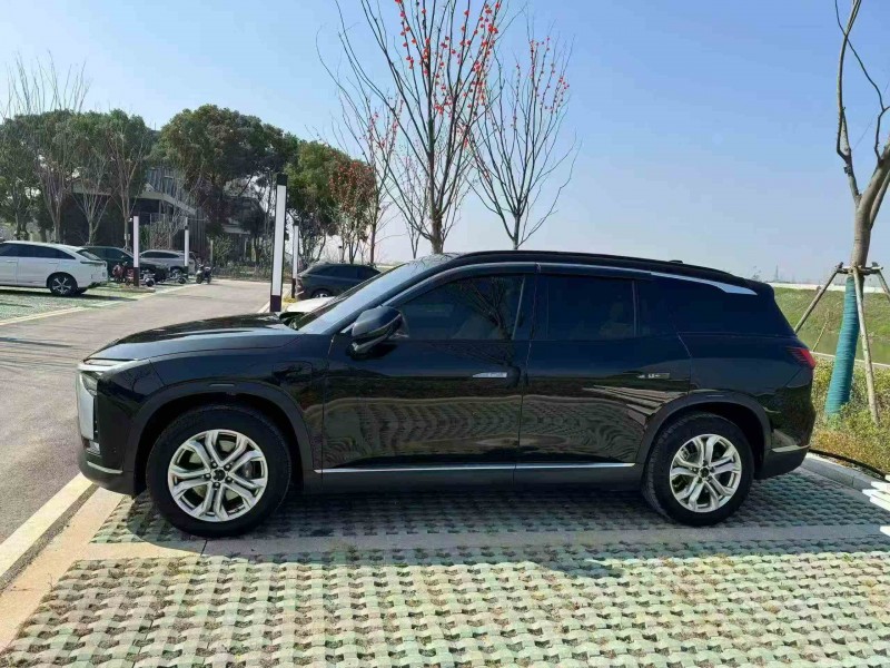 马鞍山22年蔚来ES68