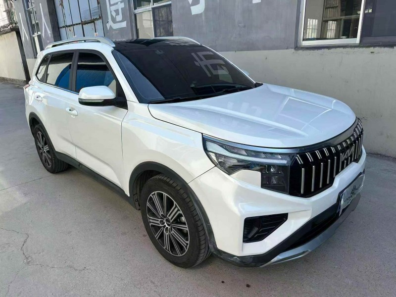 东营21年起亚智跑2